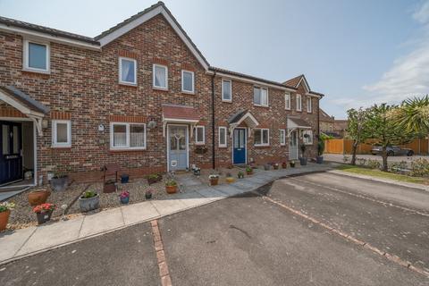 Swanton Close, Hampshire PO14 3 bed terraced house for sale