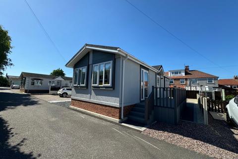 Blackpool, Lancashire, FY4 2 bed park home for sale
