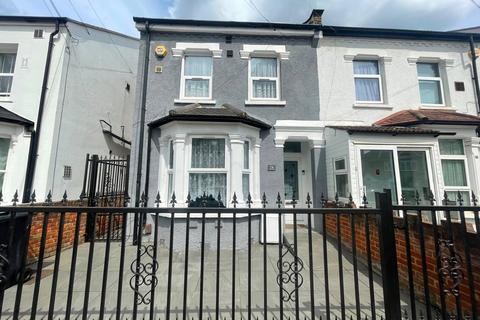 Cromwell Road, Greater London TW3 5 bed semi