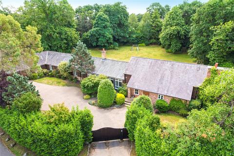 Kings Drive, Burhill Park, KT12 6 bed detached house for sale