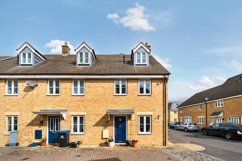 The Oaks, Oxfordshire OX18 3 bed end of terrace house for sale