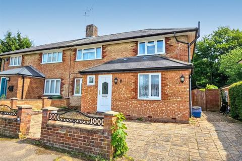 Shenleybury Cottages, Shenley 3 bed semi