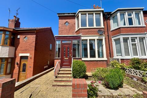 Bardsway Avenue, Stanley Park FY3 3 bed semi