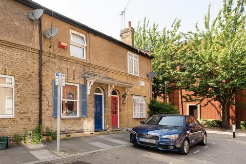 Grove Road, Ealing, W5 3 bed cottage for sale