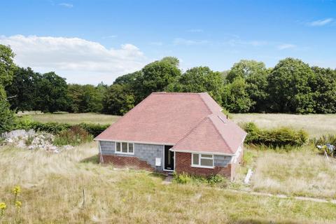 Chitcombe Road, Broad Oak 3 bed detached house for sale
