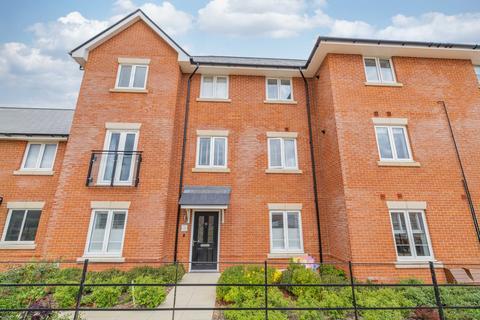 Buffs Road, Canterbury, CT1 2 bed maisonette for sale