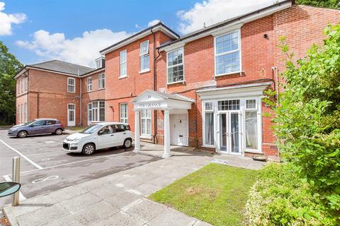The Grange, Emsworth PO10 1 bed flat for sale