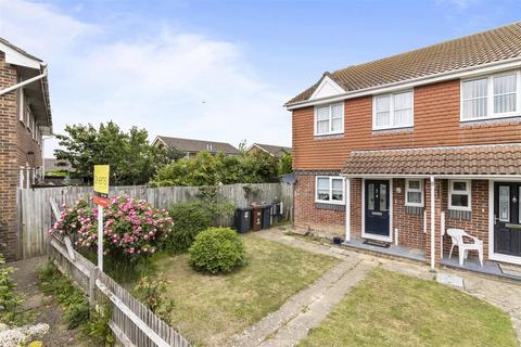 Moray Walk, Hailsham 3 bed semi