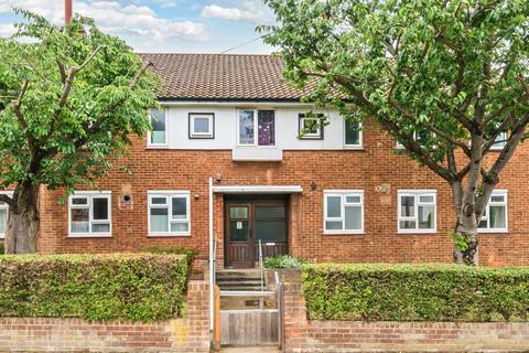 Kilmorie Road, Forest Hill, London, SE23 2 bed flat for sale