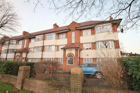 Malvern Court, Harrow, Middlesex 2 bed flat for sale