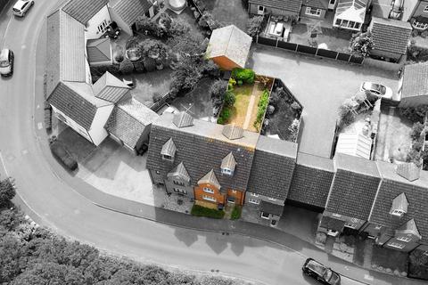 Beaufort Drive, St. Neots PE19 4 bed townhouse for sale