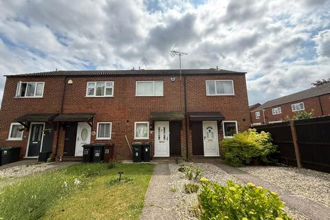 Apsledene, Gravesend, Kent, DA12 2 bed terraced house for sale