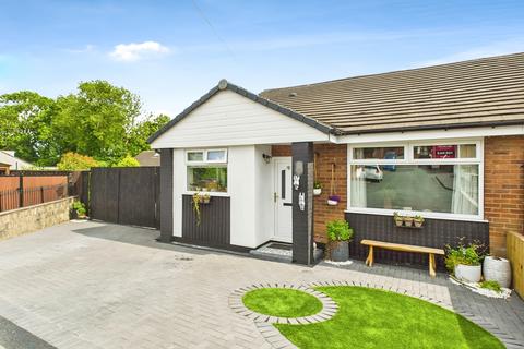 Buckingham Close, Pemberton, Wigan, WN5 3 bed semi
