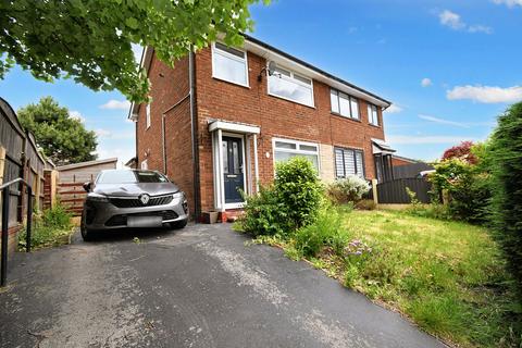 Pollitts Close, Winton, M30 3 bed semi