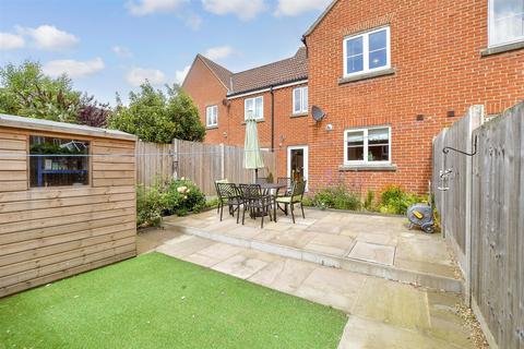 Kinson Way, Dover CT16 3 bed terraced house for sale