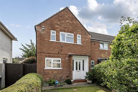 Oak Grove, Bognor Regis 2 bed end of terrace house for sale