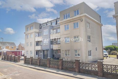 Crescent Court, Cardigan Place FY4 2 bed flat for sale