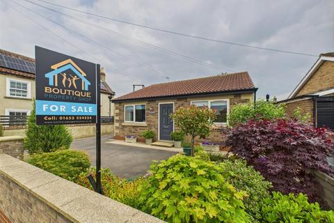 Malton YO17 2 bed detached bungalow for sale