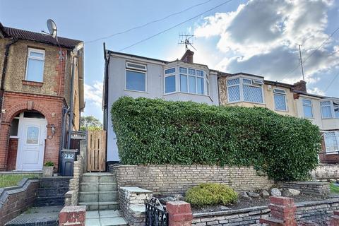 Park Street, Luton, LU1 3HD 3 bed semi