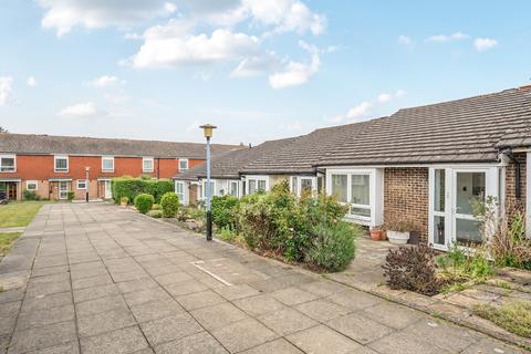 Southwood Close, Worcester Park KT4 2 bed bungalow for sale