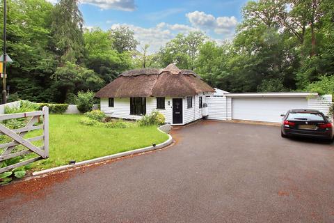 Coombe Farm Lodge, Oaks Road, Croydon 3 bed detached bungalow for sale