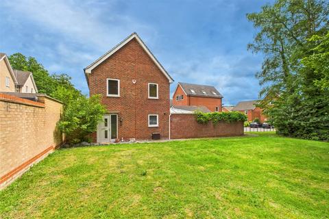 Tornado Chase, Bracknell, Berkshire... 3 bed detached house for sale