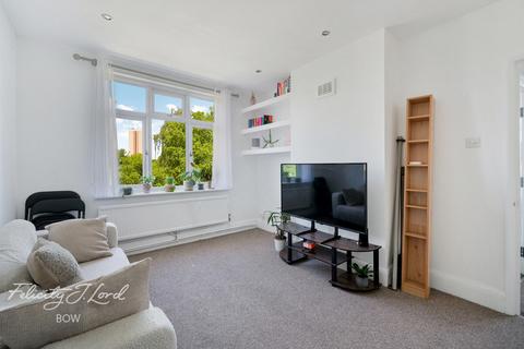 Libra Road, Bow, E3 2 bed flat for sale