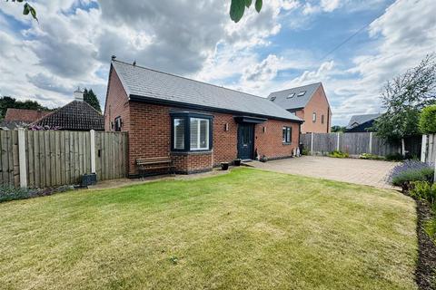 Cliff Drive, Radcliffe