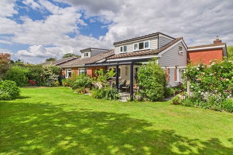 Angel Pightle, Cratfield Road... 4 bed semi