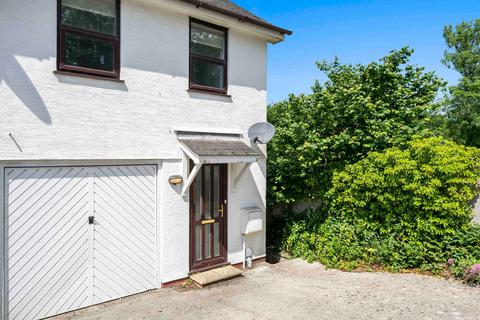 Museum Court, Fore Street, Kingsbridge 2 bed end of terrace house for sale