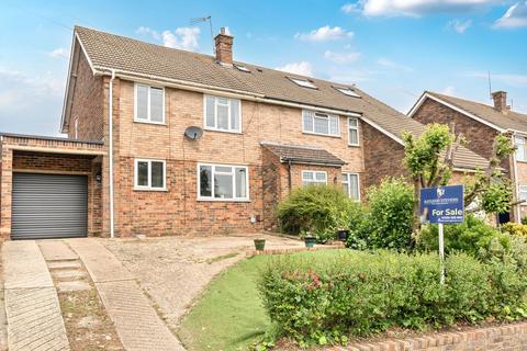 Lonsdale Drive, Gillingham ME8 4 bed semi
