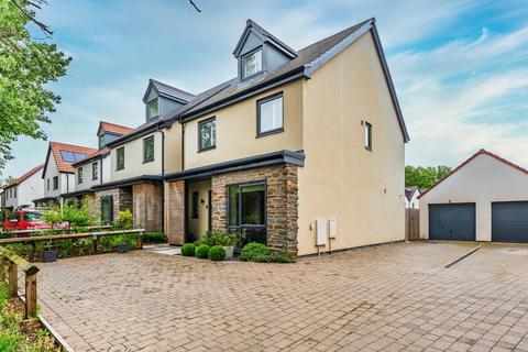 Detached four bedroom executive home... 4 bed detached house for sale