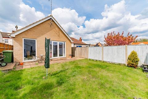 Flora Road, Pakefield 2 bed detached bungalow for sale