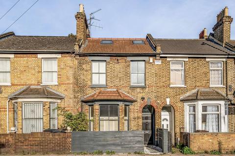Kenworthy Road, Hackney, London, E9 4 bed house for sale