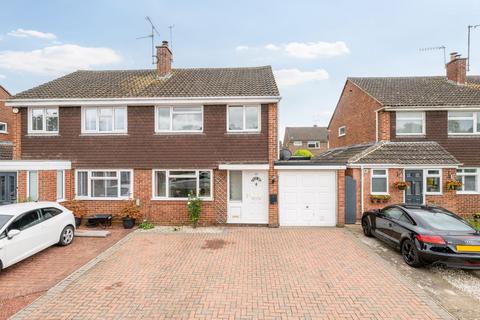 Dormer Avenue, Leighton Buzzard LU7 3 bed semi