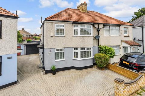 Westbrooke Crescent, Welling, Kent 3 bed link detached house for sale