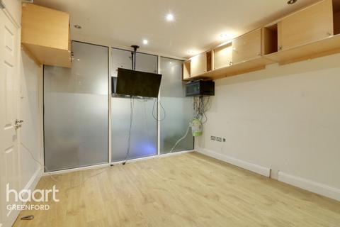 Arrowscout Walk, Northolt 4 bed terraced house for sale