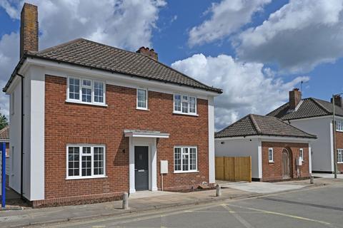 Street Farm Road, Saxmundham, Suffolk 3 bed detached house for sale