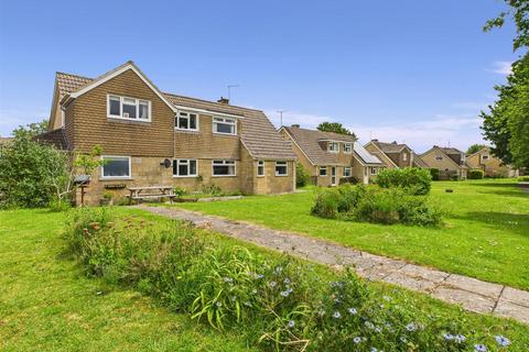 The Ridings, Kington St. Michael SN14 3 bed semi