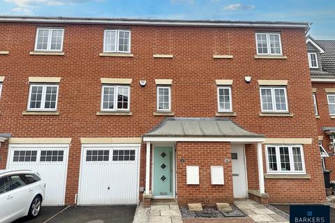 Manor Park Road, Cleckheaton 3 bed townhouse for sale
