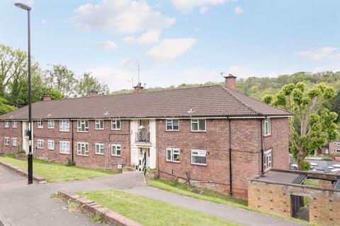 Clement Close, Purley 2 bed apartment for sale