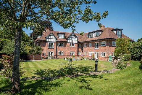 Ashley Road, Hale WA14 2 bed apartment for sale