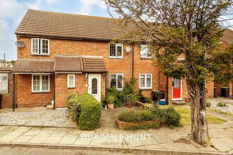 Brickfield Road, Epping, CM16 2 bed terraced house for sale
