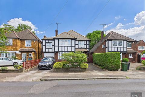 Woodland Drive, Watford, WD17 3LB 4 bed detached house for sale