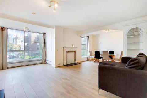 VALIANT HOUSE, VICARAGE CRESCENT... 2 bed flat for sale