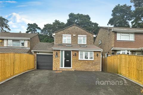 Harvard Road, Owlsmoor, Sandhurst 3 bed detached house for sale