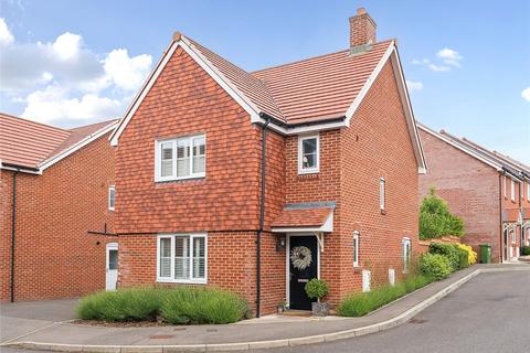 Rhodes Way, Billingshurst 3 bed detached house for sale