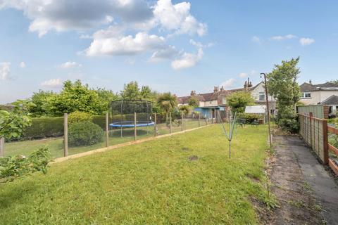 Barrow Hill, Sellindge, Ashford... 2 bed semi