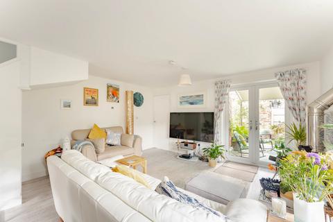 Market Place, Kessingland 3 bed detached house for sale