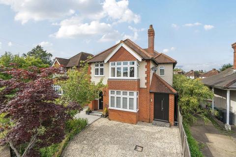 Wendy Crescent, Surrey GU2 4 bed detached house for sale